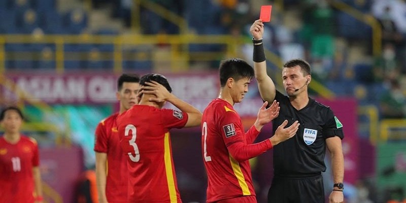 Dự đoán đội nhận nhiều điểm thẻ hơn để lãnh thưởng hậu hĩnh